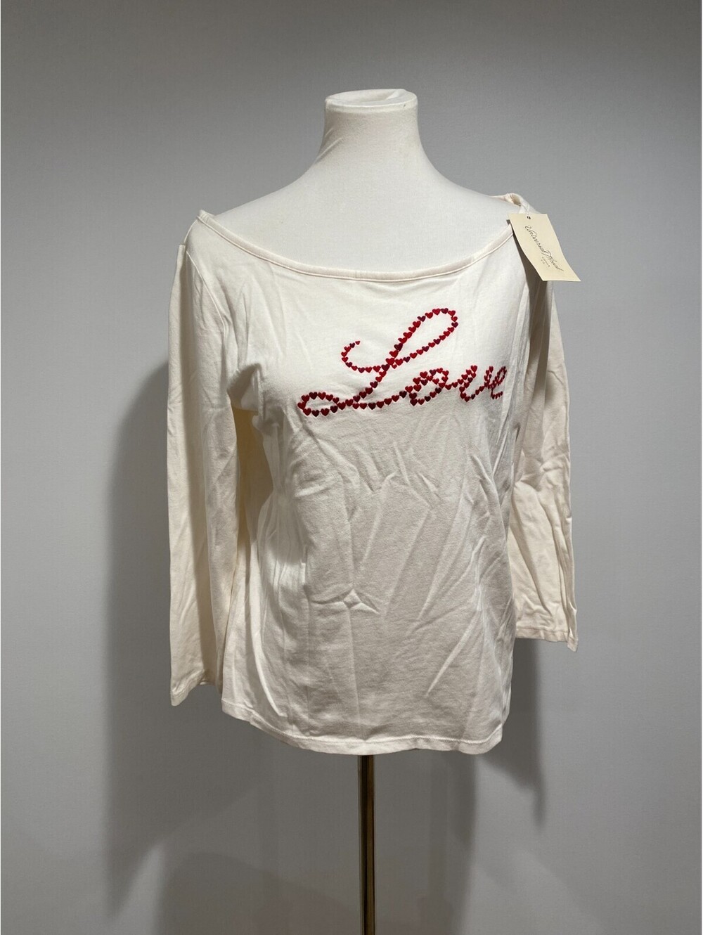 NWT Universal Thread Cream Long Sleeve Top Love Red Heart Graphic Shirt Size XL